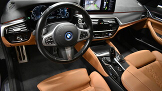 BMW Serii 5, 530
