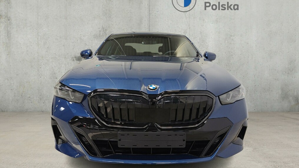 BMW Serii 5, 520