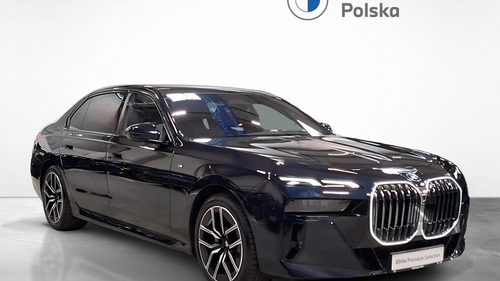 BMW Serii 7, 740