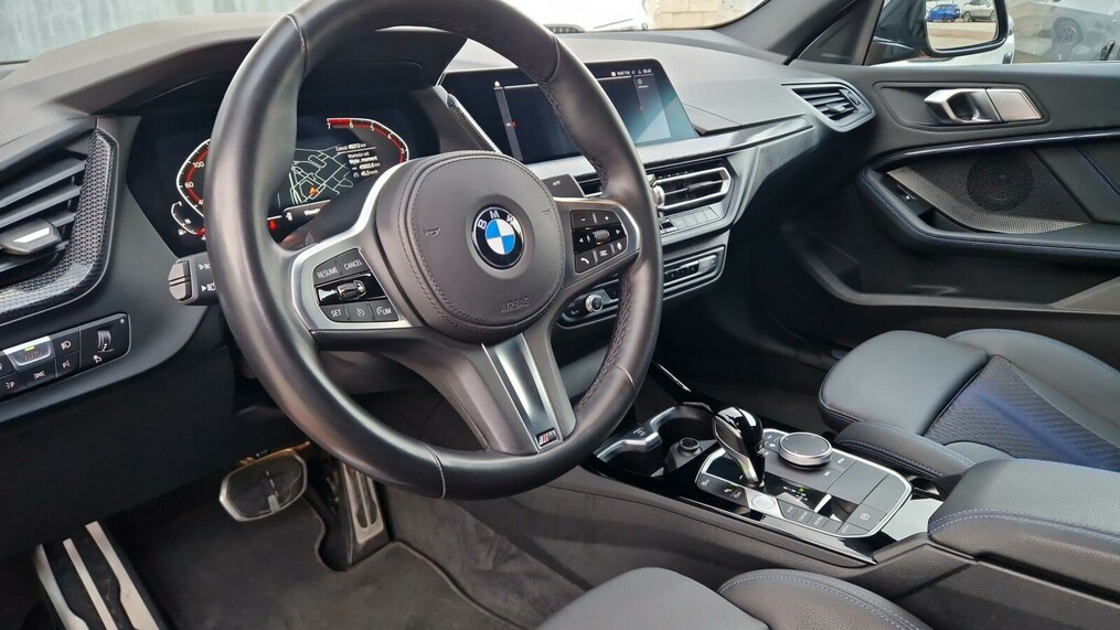 BMW Seria 2 218