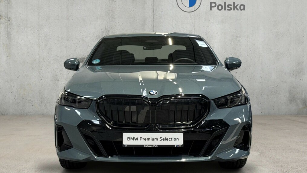 BMW Serii 5, 520