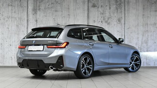 BMW Serii 3, 330