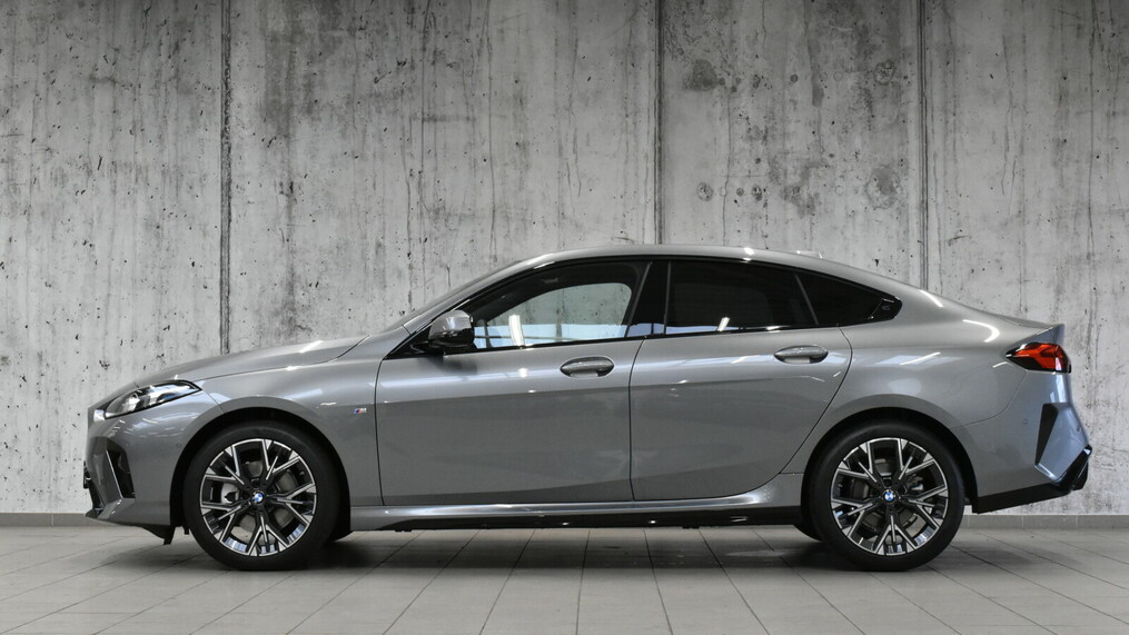 BMW Seria 2 218