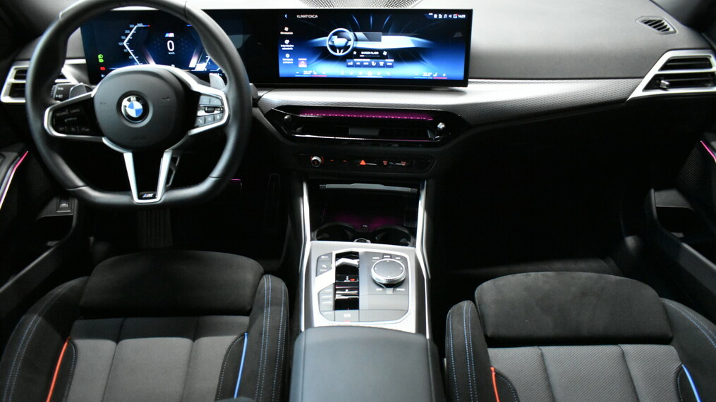 BMW Seria 3, 320