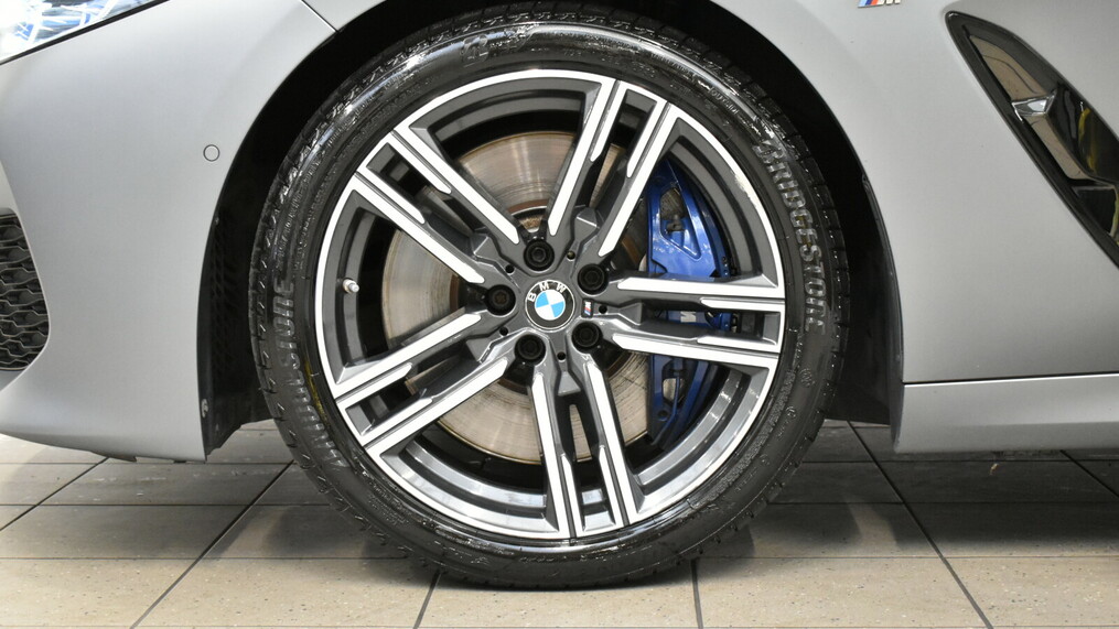 BMW Seria 8 840