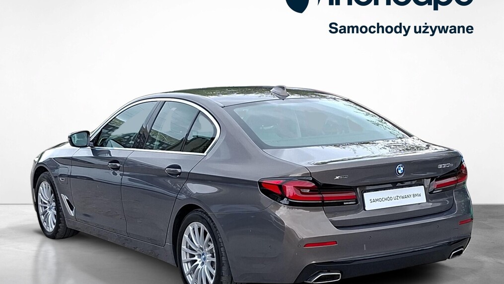 BMW Serii 5, 530
