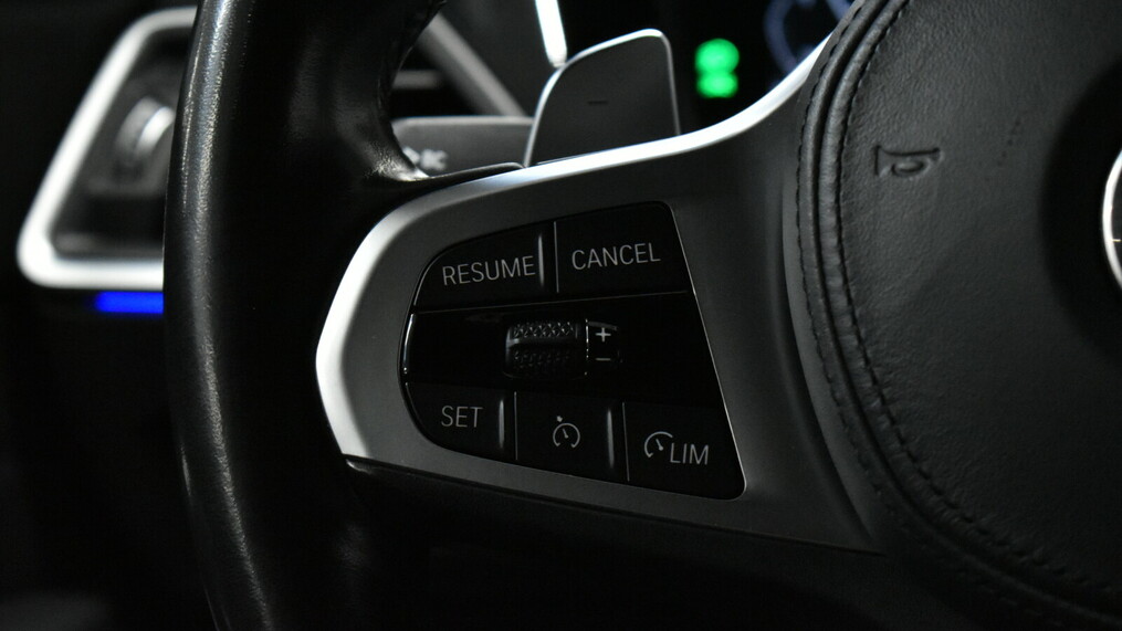 BMW Serii 3, 320