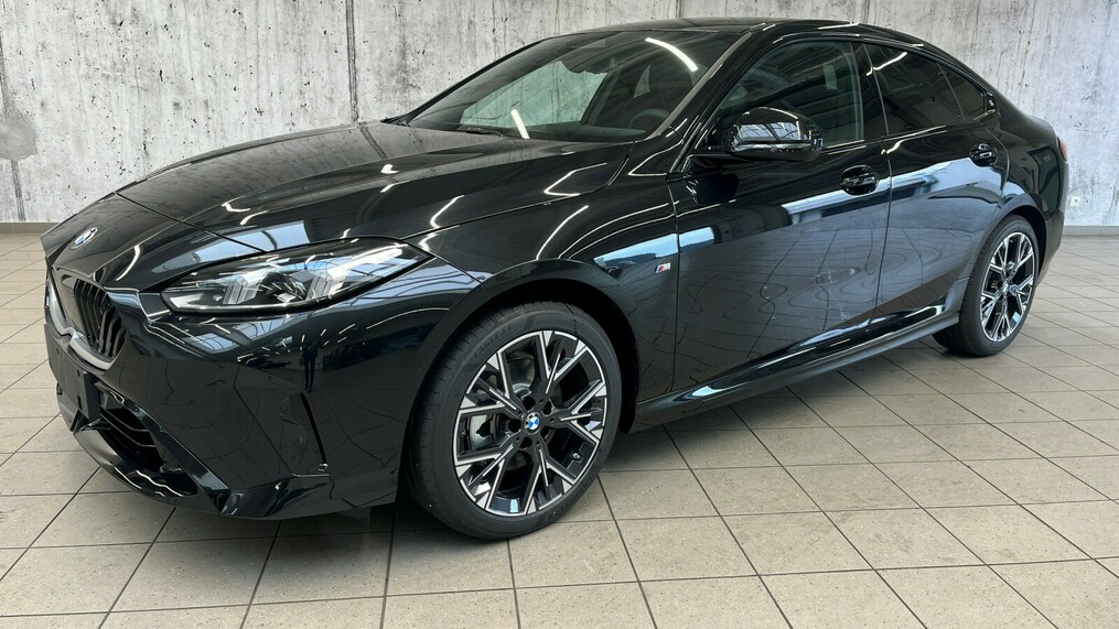BMW Serii 2, 220
