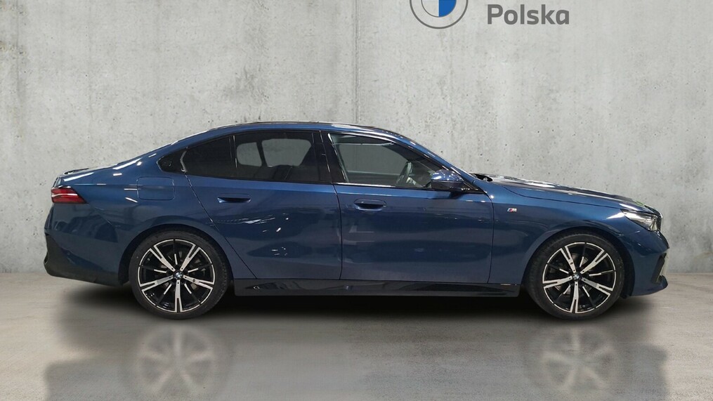 BMW Serii 5, 520