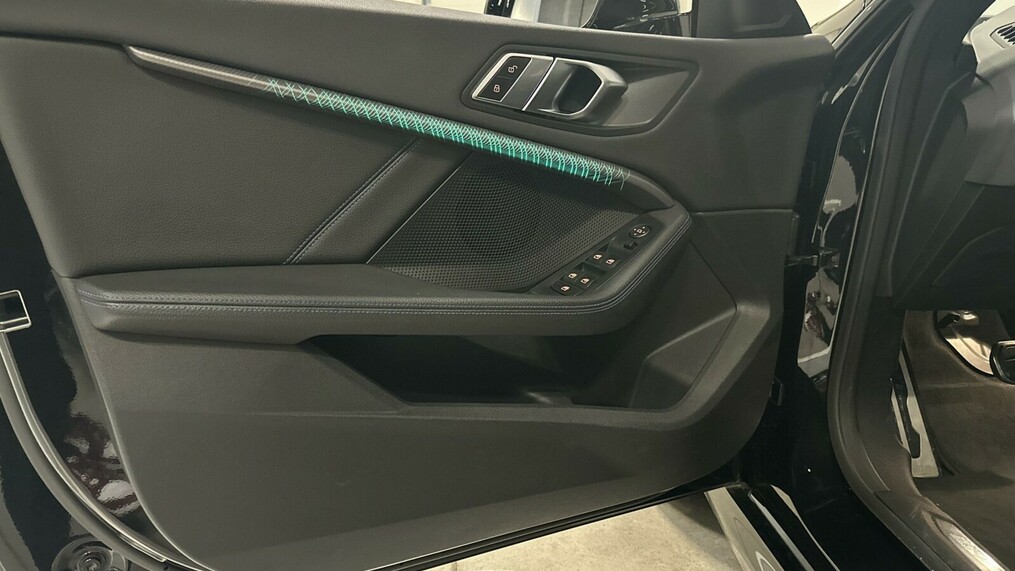 BMW Seria 2 218