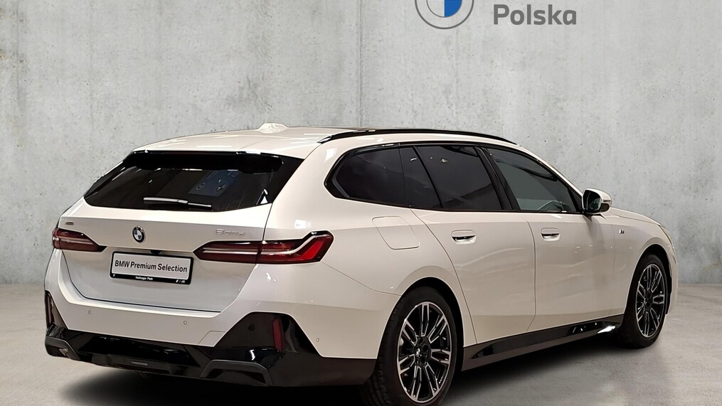 BMW Serii 5, 520