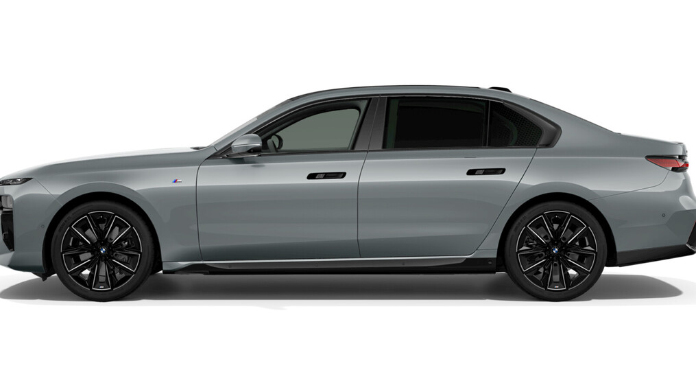 BMW Serii 7, 740
