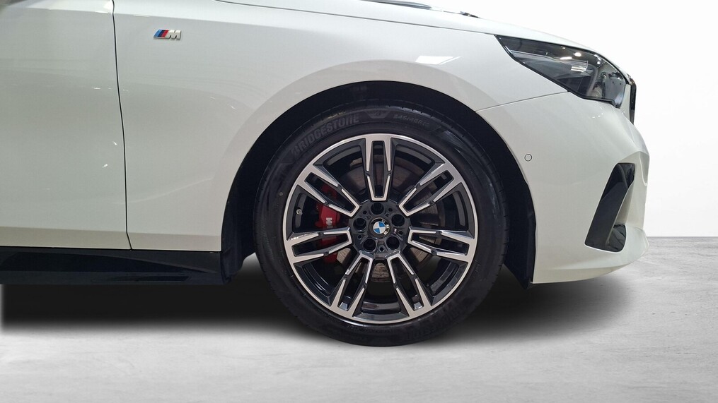 BMW Serii 5, 520