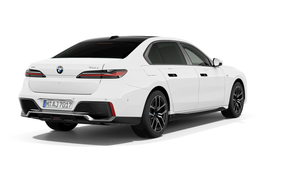 BMW Serii 7, 740