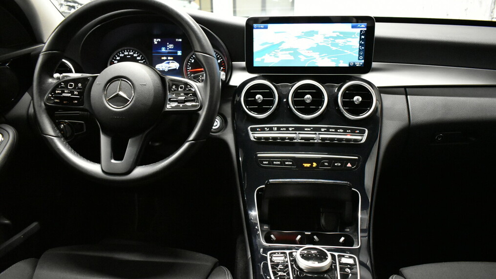 Mercedes-Benz C 180