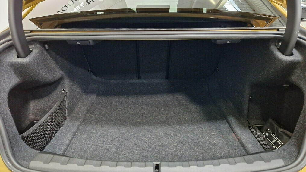 BMW Serii 3, 340