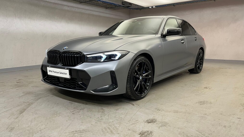 BMW Serii 3, 330