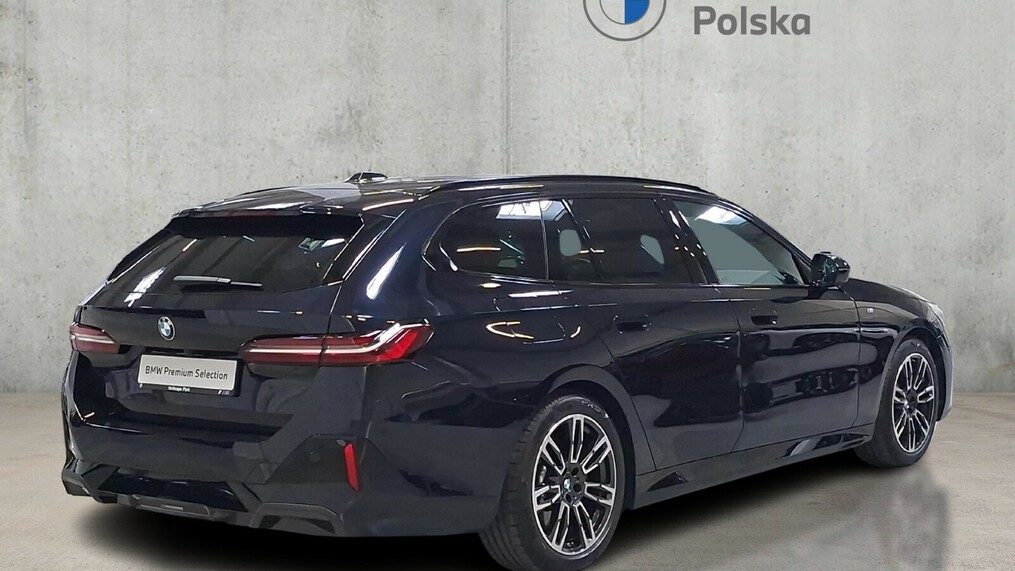 BMW Serii 5, 520