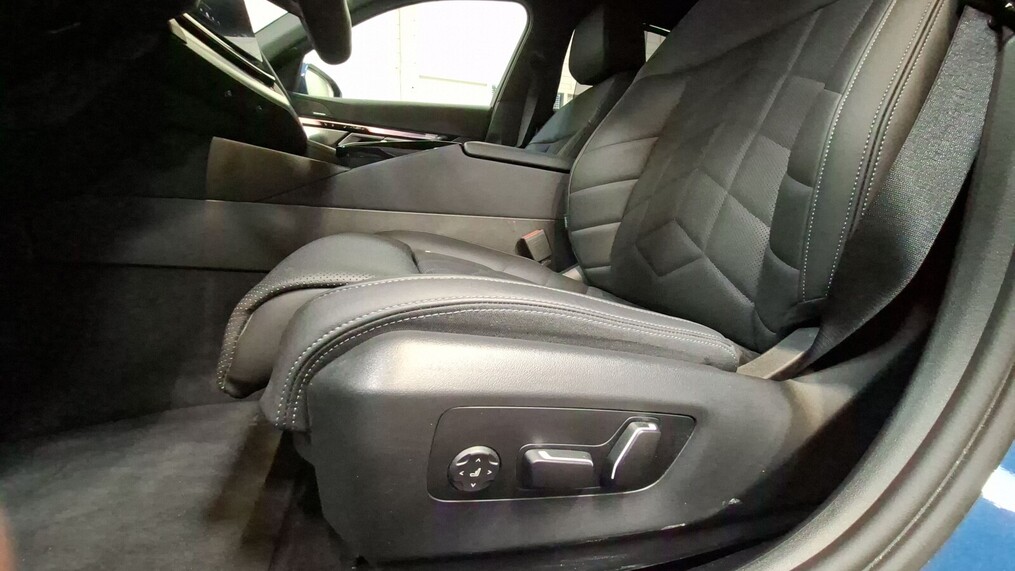 BMW Serii 5, 520