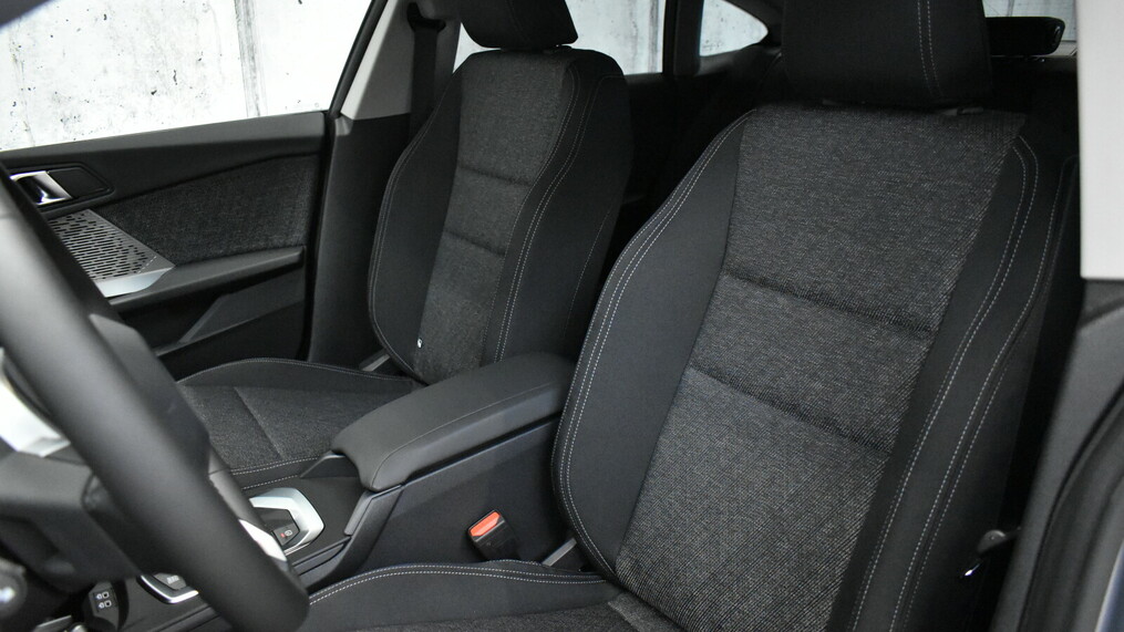 BMW Seria 2, 220