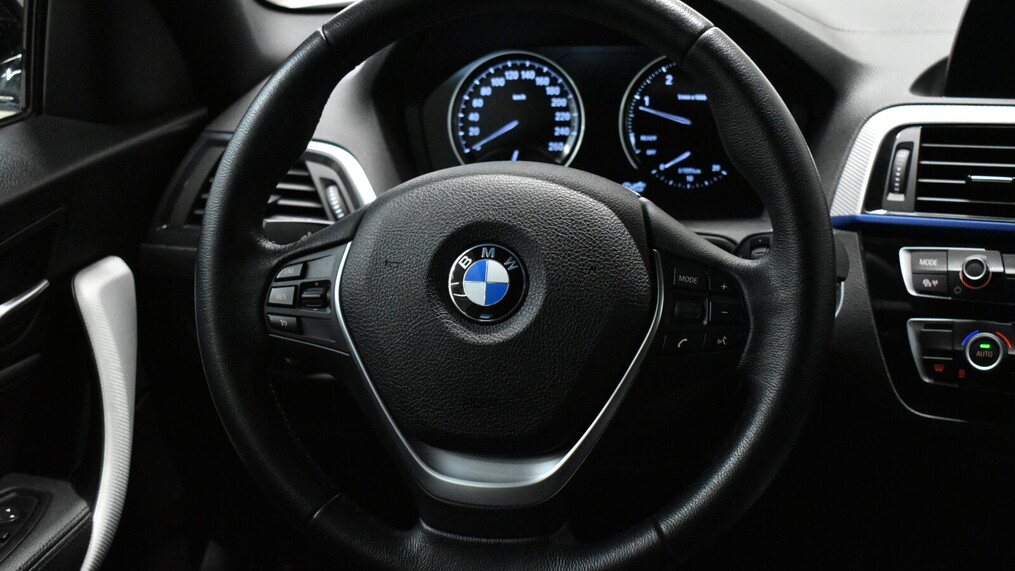 BMW Serii 1, 118
