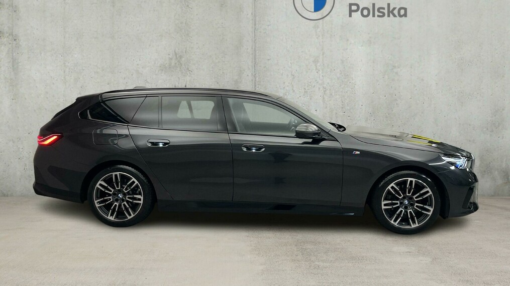 BMW Serii 5, 520