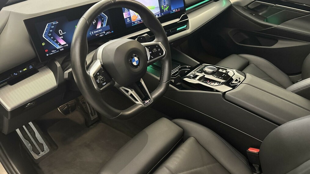 BMW Seria 5, 520