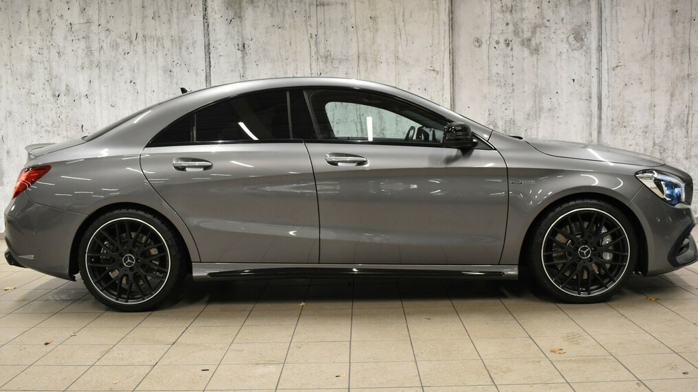 Mercedes-Benz CLA 45 AMG