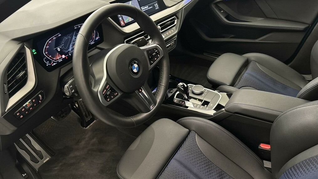BMW Seria 2 218