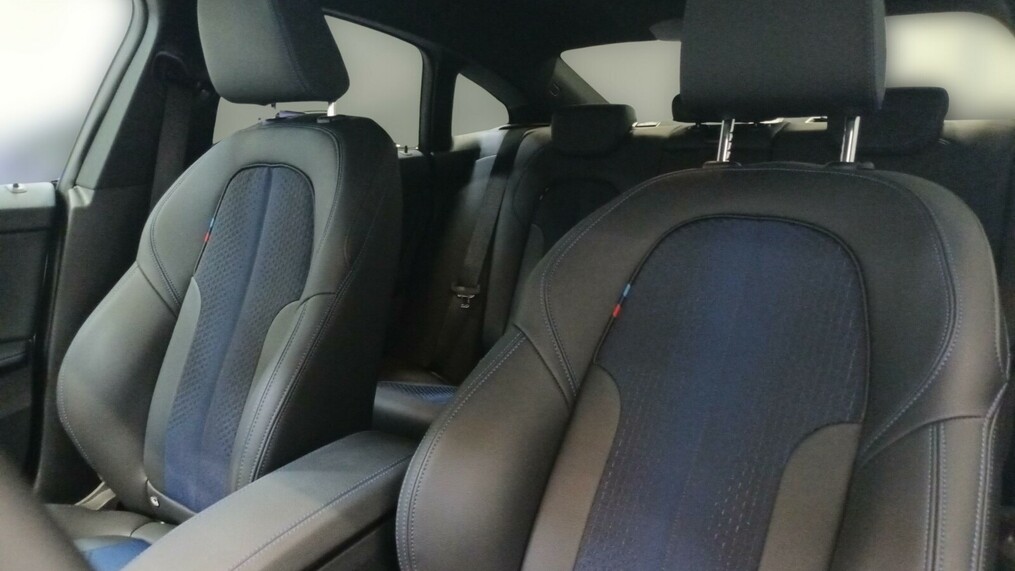 BMW Seria 2 218