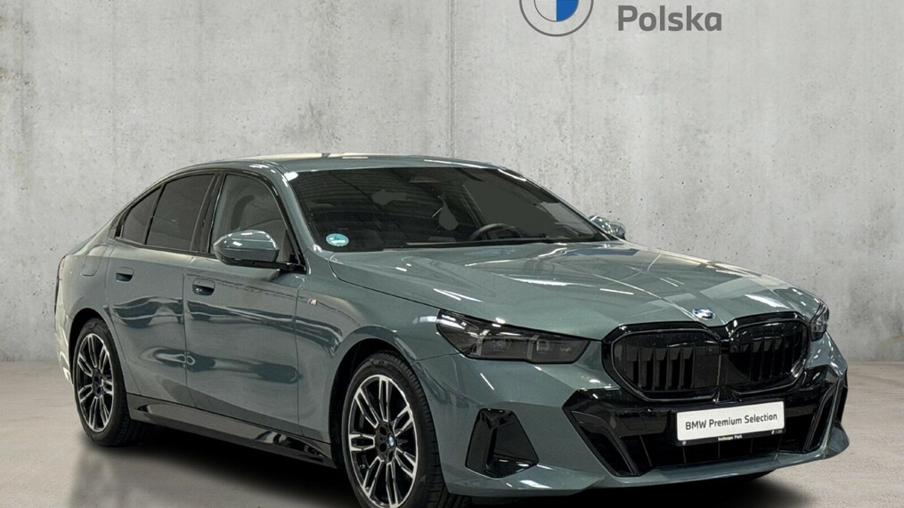 BMW Serii 5, 520