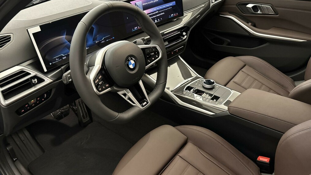 BMW Serii 3, 320