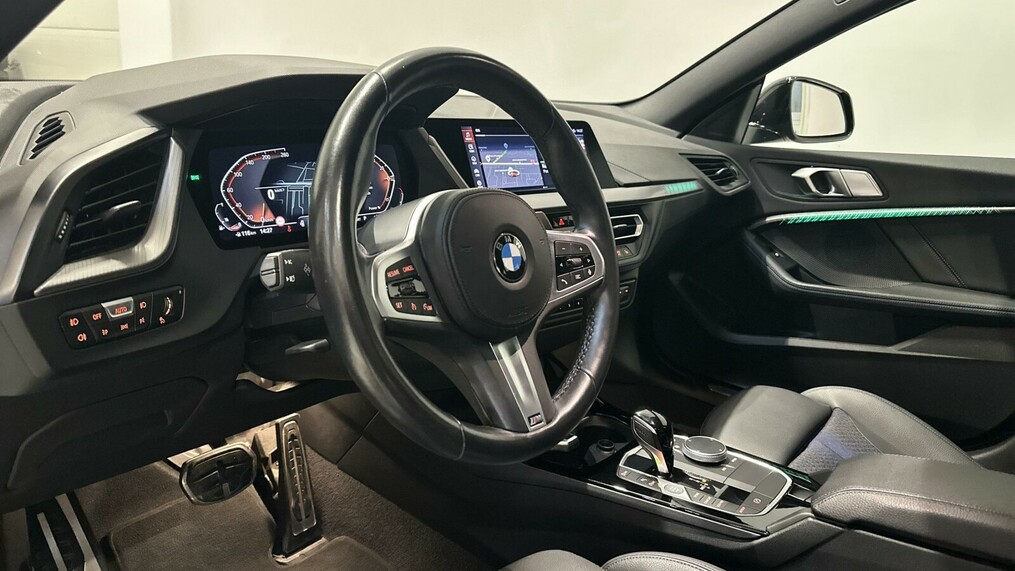 BMW Seria 2 218