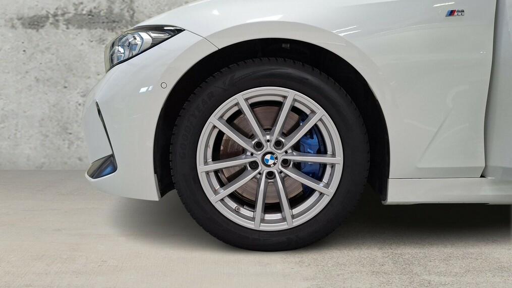 BMW Serii 3, 340