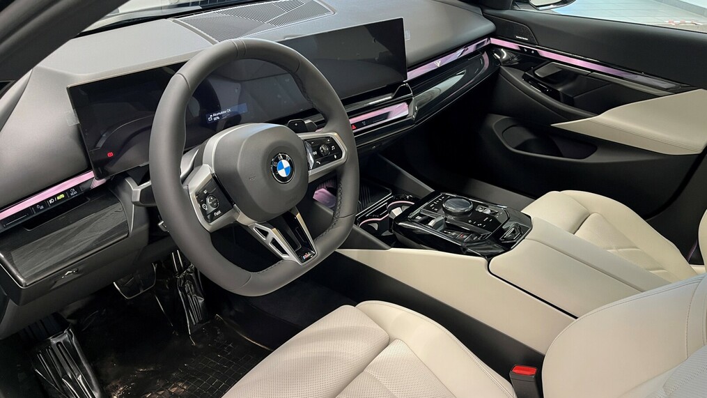 BMW Serii 5, 520