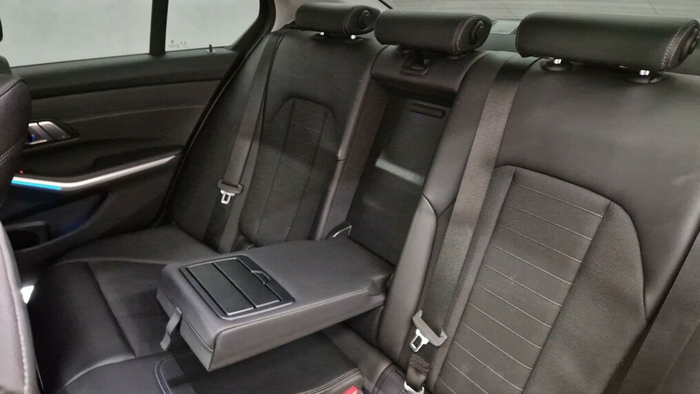 BMW Seria 3 330