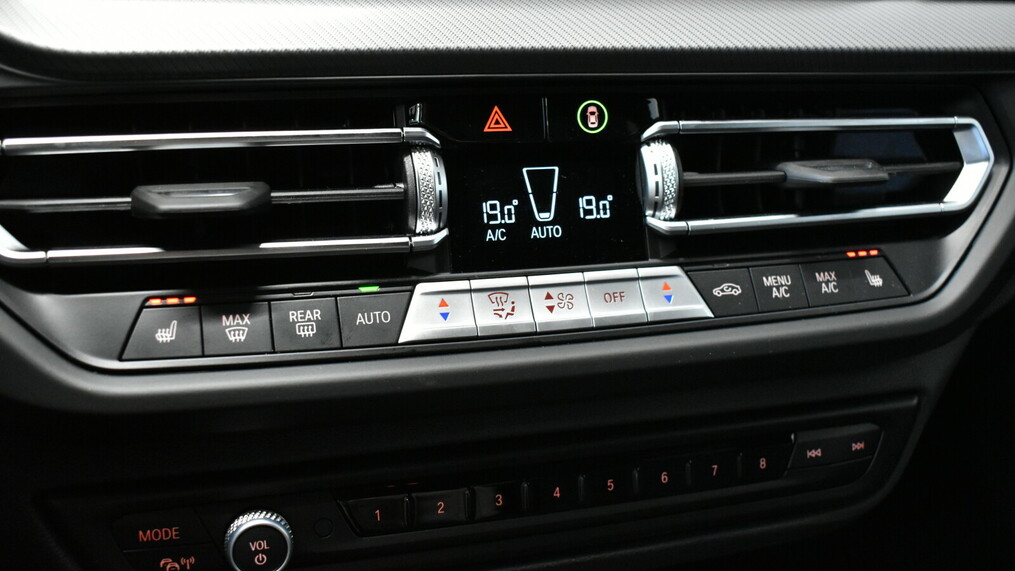 BMW Seria 2 218