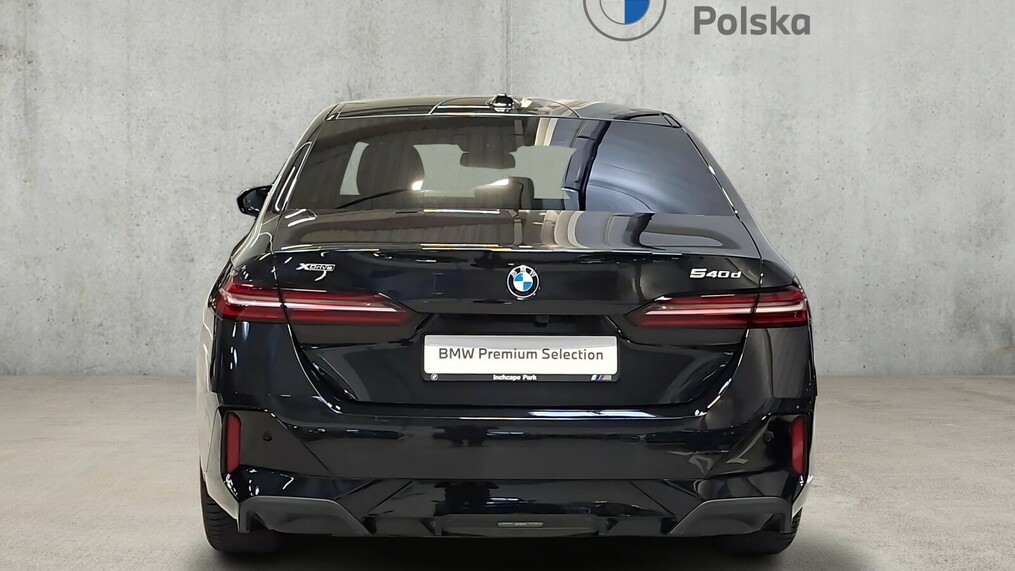 BMW Serii 5, 540