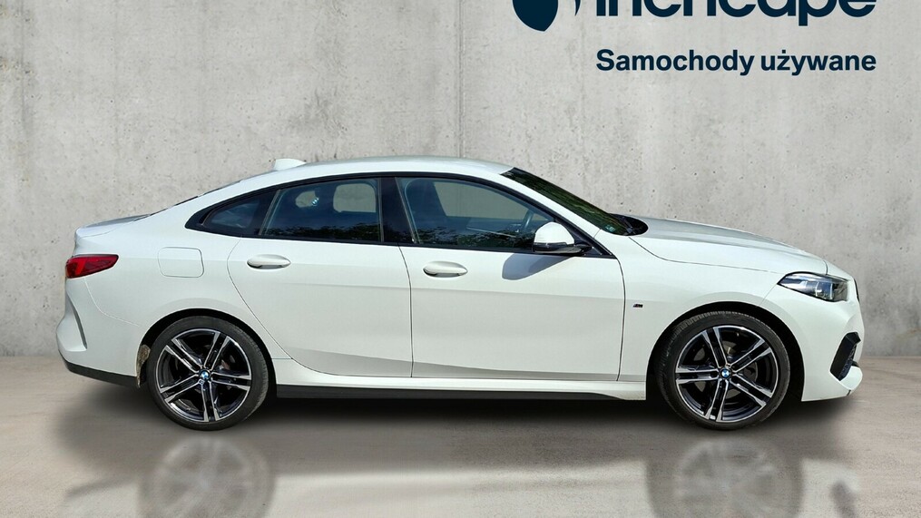 BMW Serii 2, 218