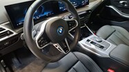 BMW Serii 3, 330