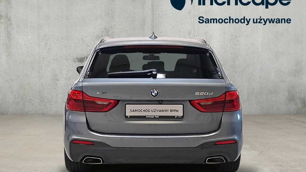 BMW Serii 5, 520