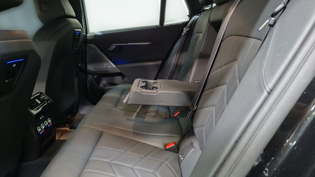 BMW Serii 5, 520