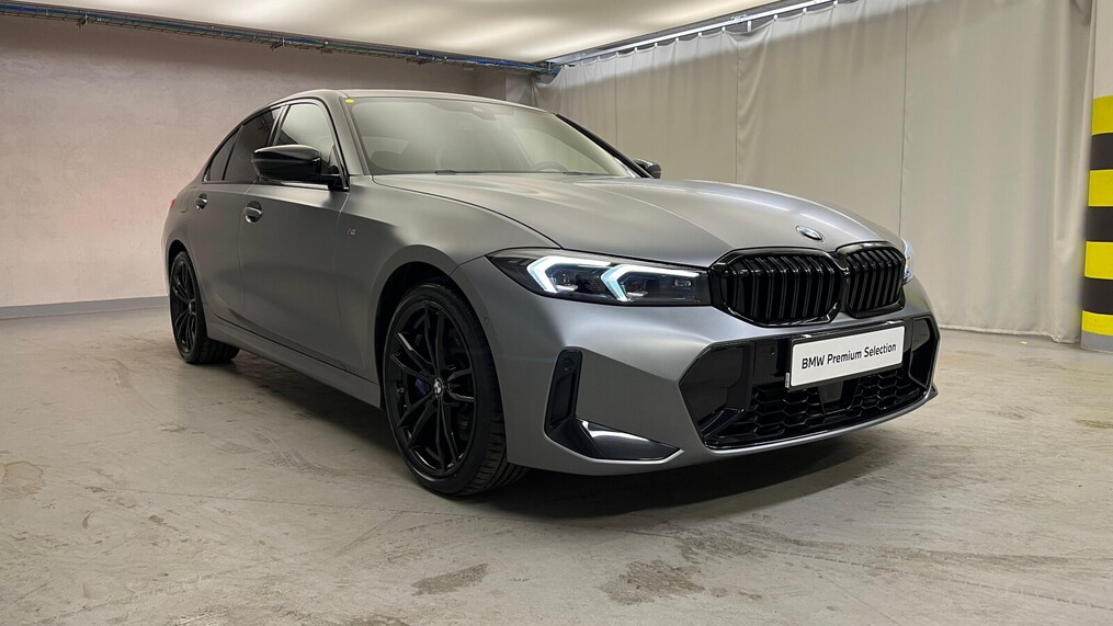 BMW Serii 3, 330