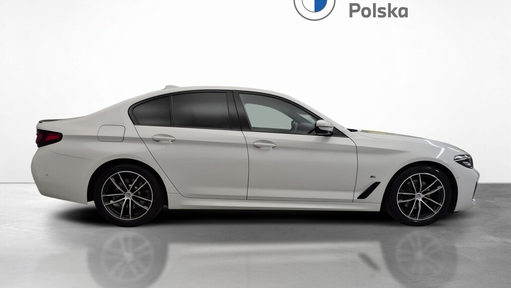 BMW Serii 5, 518