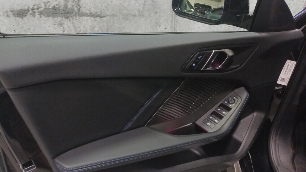 BMW Serii 2, 220