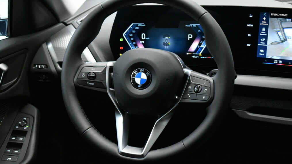 BMW Seria 2, 220