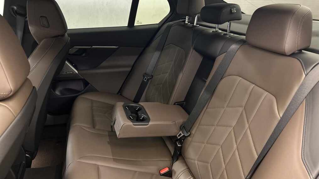 BMW Serii 5, 520
