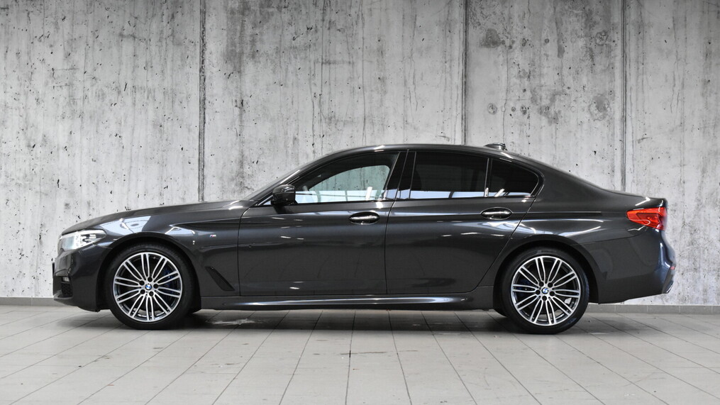 BMW Serii 5, 530