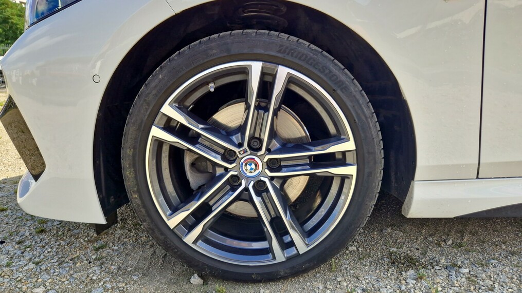 BMW Seria 2 218