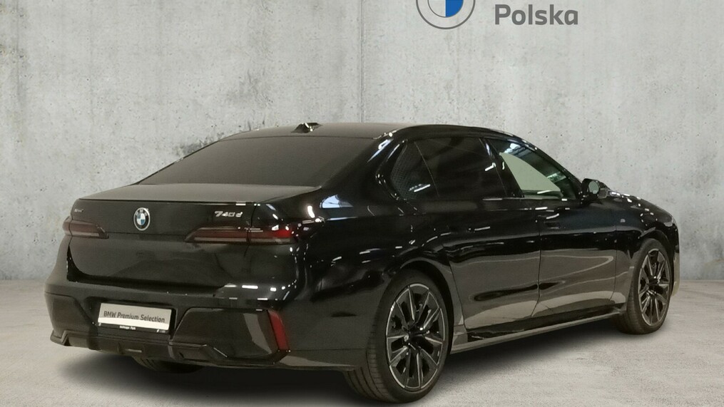 BMW Seria 7 740